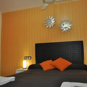 https://hostal-el-celler-del-raco.catalonia-hotels.com