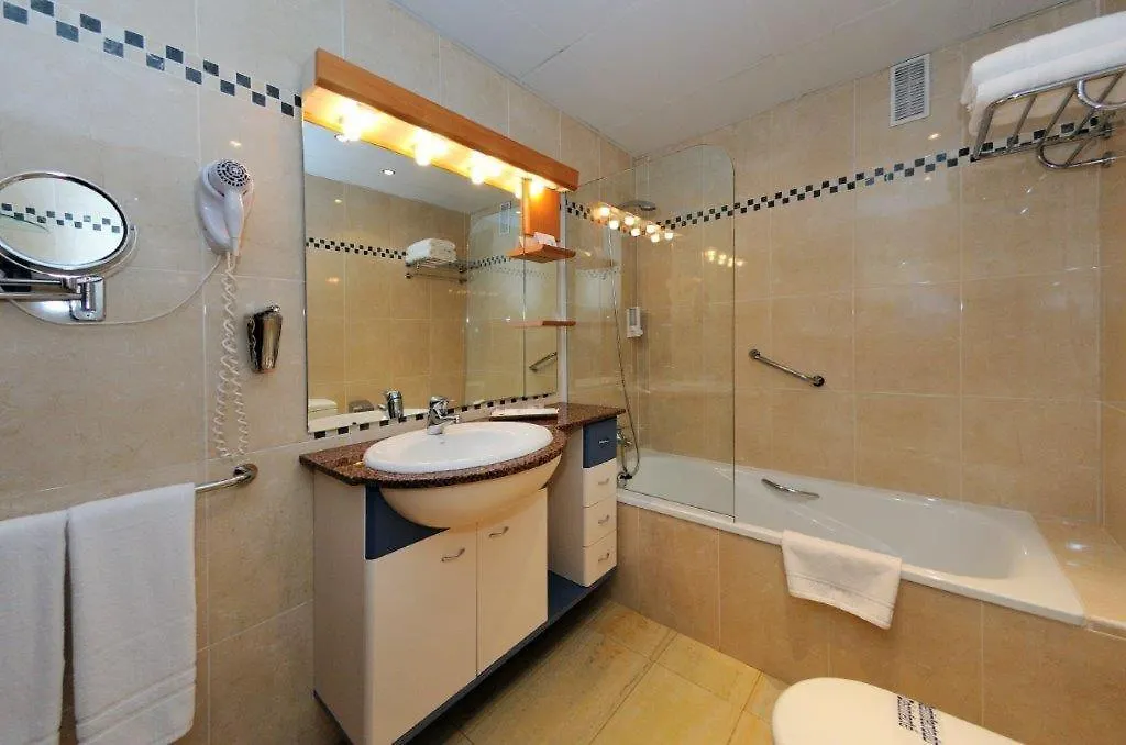 Hotel Vivemar Benalmadena Spain